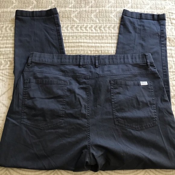 Greg Norman “Attack Life” Golf Pants - 38x32 - Picture 5 of 7